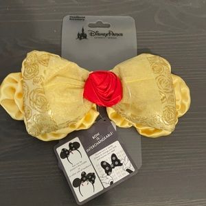 NWT Belle Minnie Ears Bow